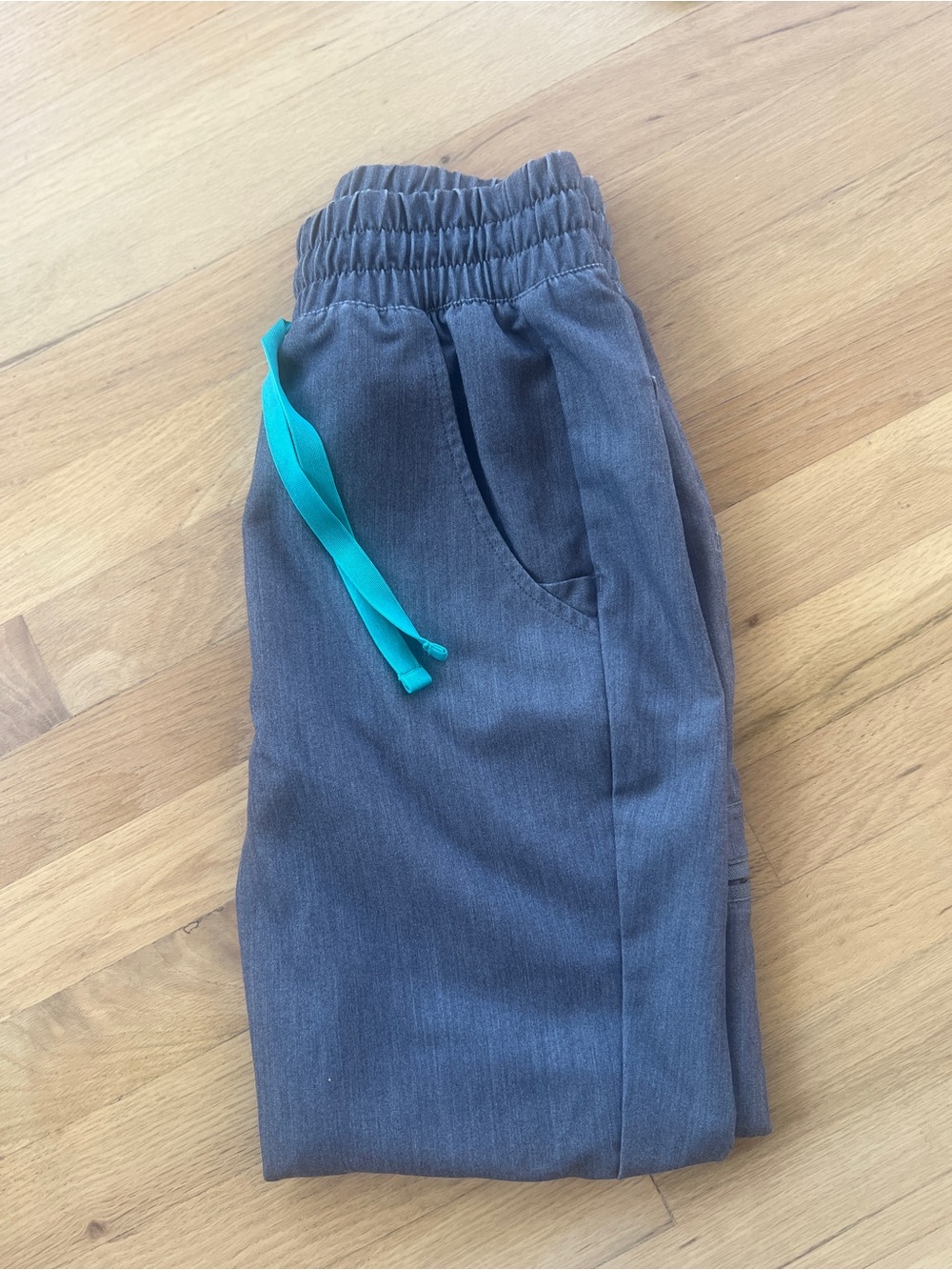 Figs Graphite Ruched Zamora High Waisted Jogger Pants, XXSP